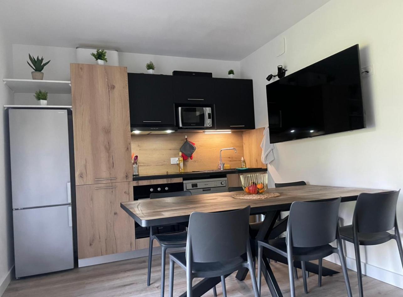 Fiori Di Cala Rossa Residence Hoteliere Леччи Екстериор снимка