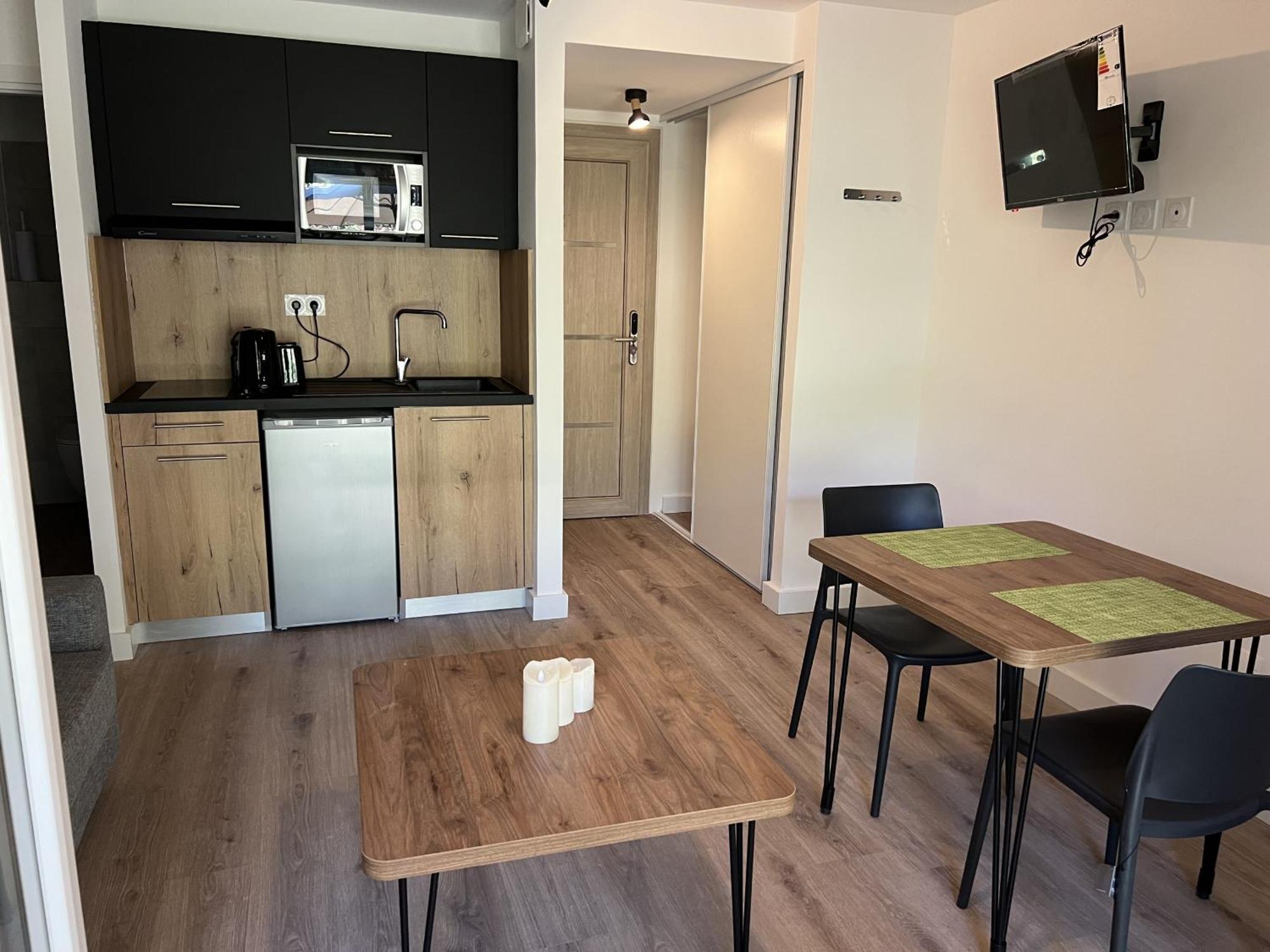 Fiori Di Cala Rossa Residence Hoteliere Леччи Екстериор снимка