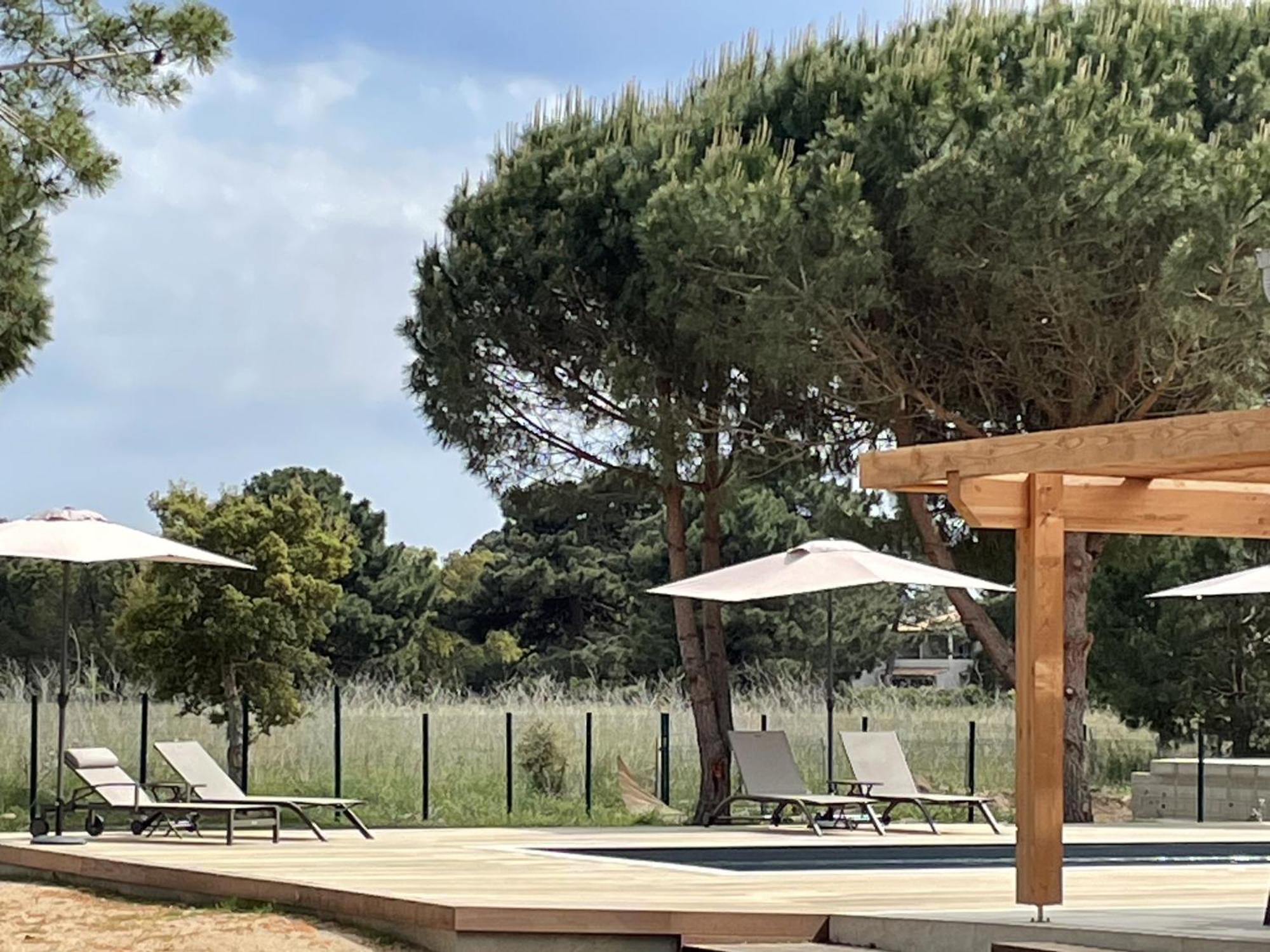 Fiori Di Cala Rossa Residence Hoteliere Леччи Екстериор снимка