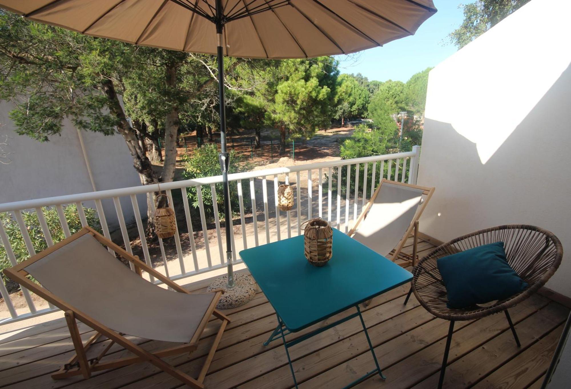 Fiori Di Cala Rossa Residence Hoteliere Леччи Екстериор снимка
