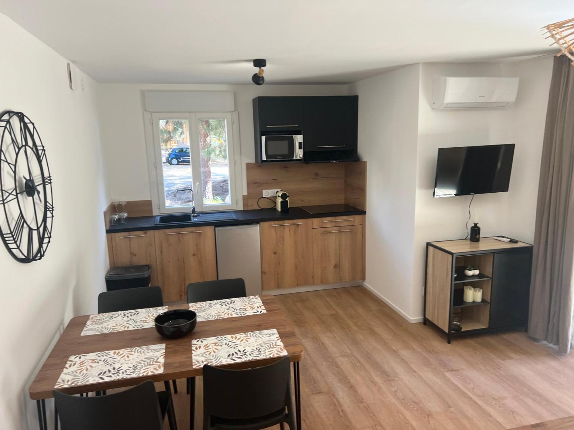 Fiori Di Cala Rossa Residence Hoteliere Леччи Екстериор снимка